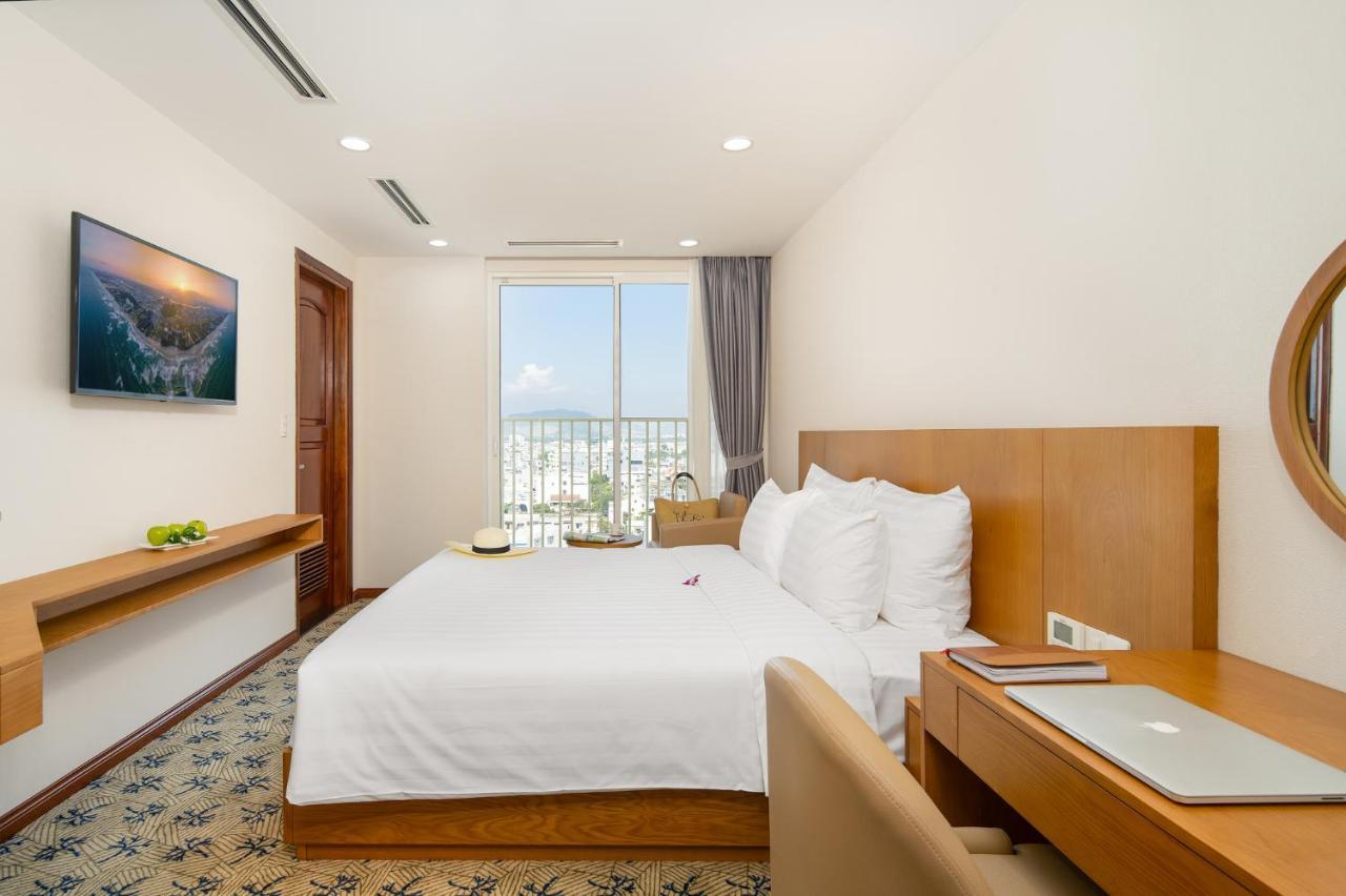 Lamanga Hotel & Suites Da Nang Exterior photo